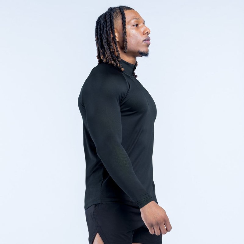Unbound Quarter Zip
